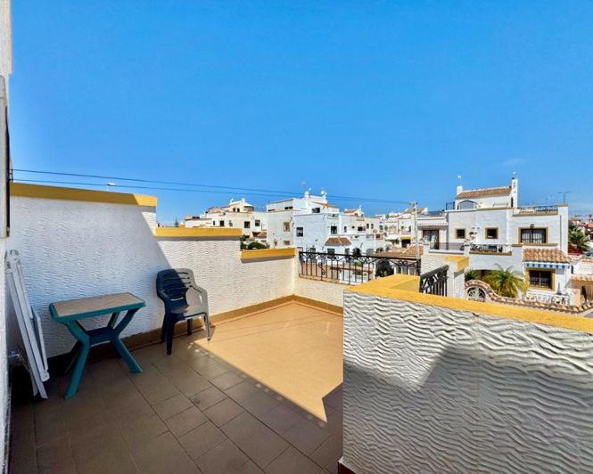 Image No.16-3 Bed Townhouse for sale
