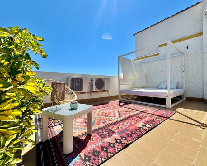 Image No.36-3 Bed Townhouse for sale