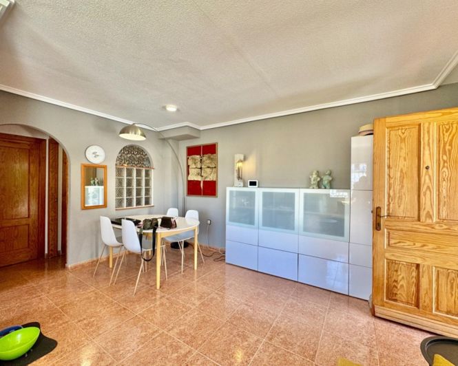 Image No.8-3 Bed Townhouse for sale