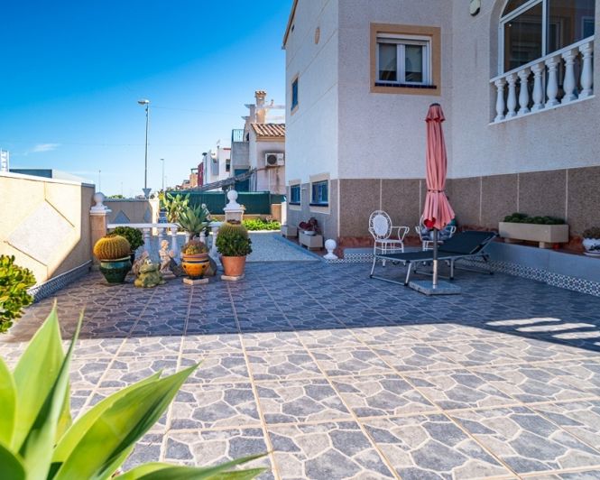 Image No.5-2 Bed Villa for sale