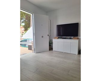 1494041lg