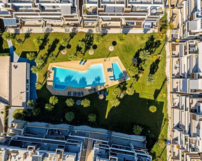 Image No.31-2 Bed Apartment for sale