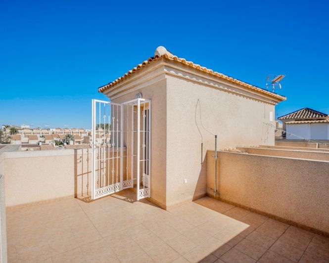 Image No.29-Villa de 2 chambres à vendre à Guardamar del Segura