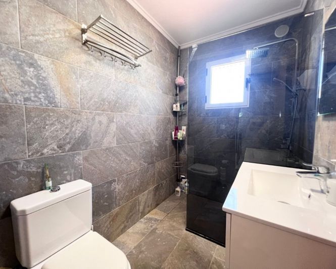 Image No.10-3 Bed Villa for sale