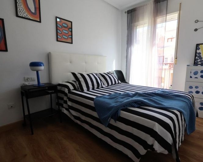 Image No.12-3 Bed Townhouse for sale