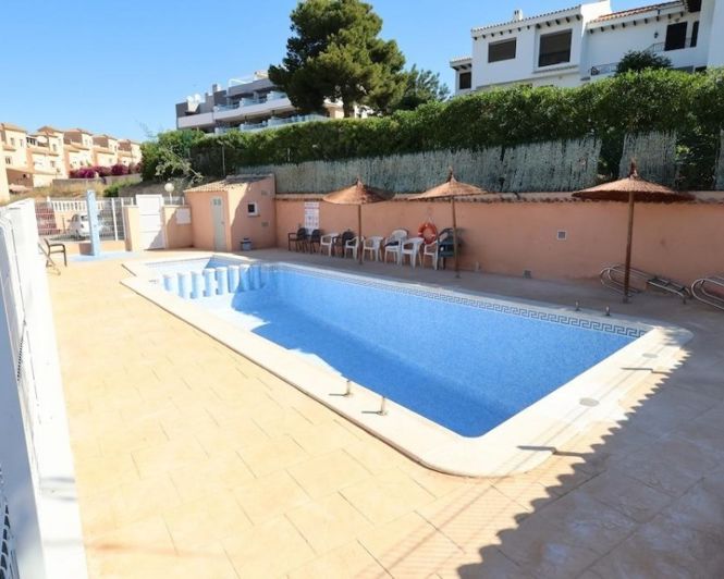 Image No.18-3 Bed Townhouse for sale