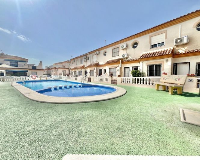 Image No.27-Villa de 3 chambres à vendre à Playa Flamenca