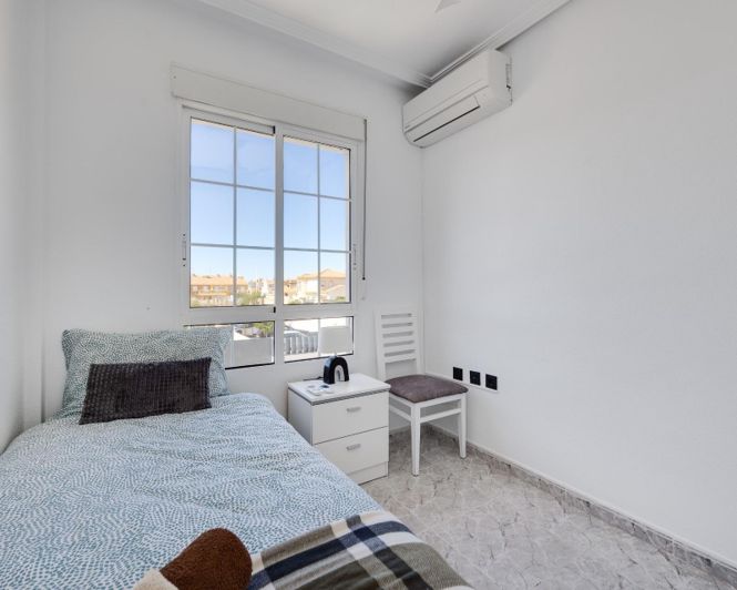Image No.23-2 Bed Apartment for sale