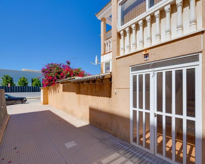 Image No.32-2 Bed Apartment for sale