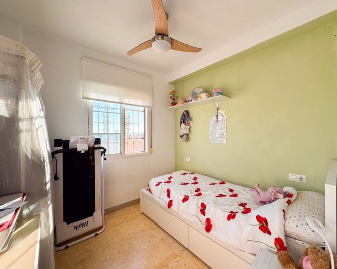 Image No.26-3 Bed Townhouse for sale