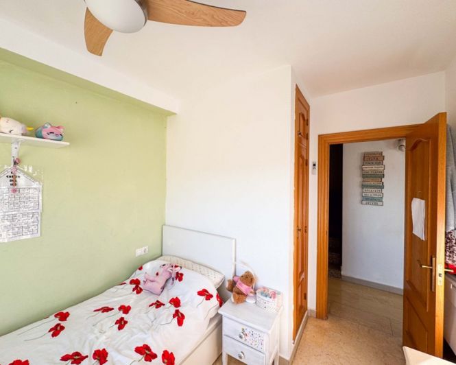 Image No.27-3 Bed Townhouse for sale