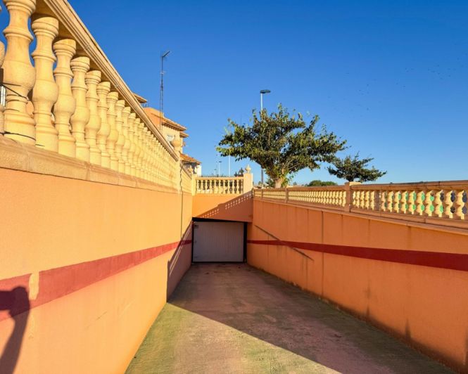 Image No.5-3 Bed Townhouse for sale