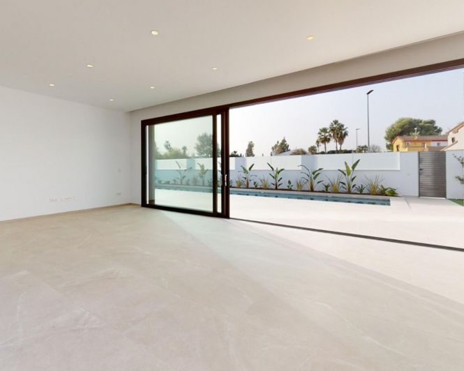 Image No.10-3 Bed Villa for sale