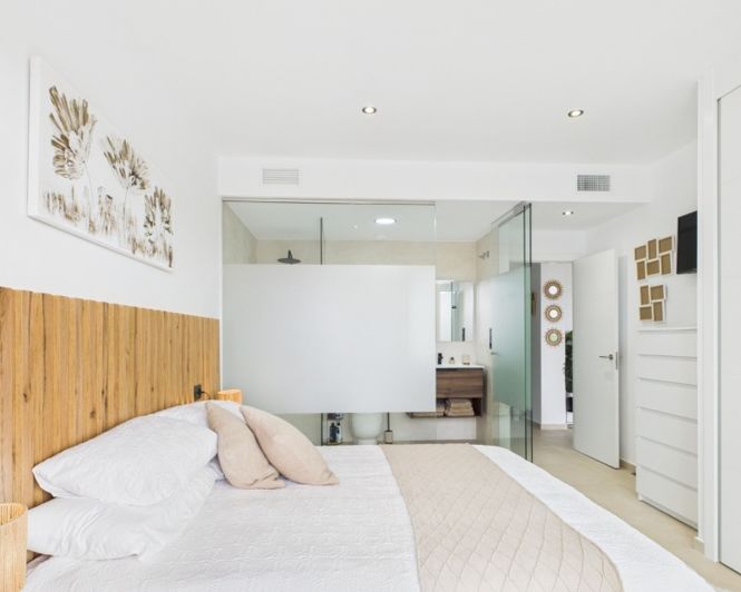 Image No.32-2 Bed Apartment for sale