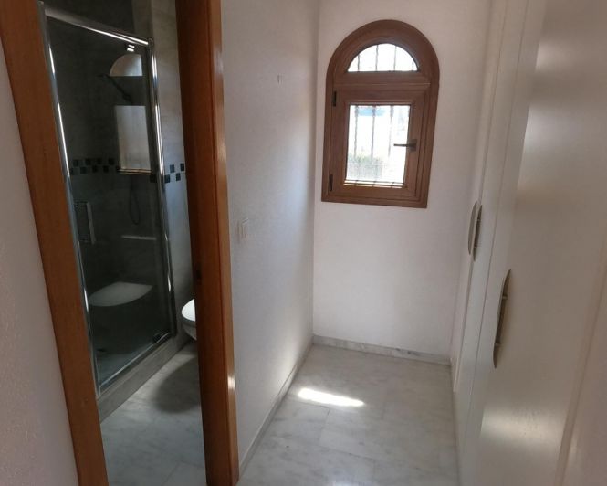 Image No.27-3 Bed Villa for sale