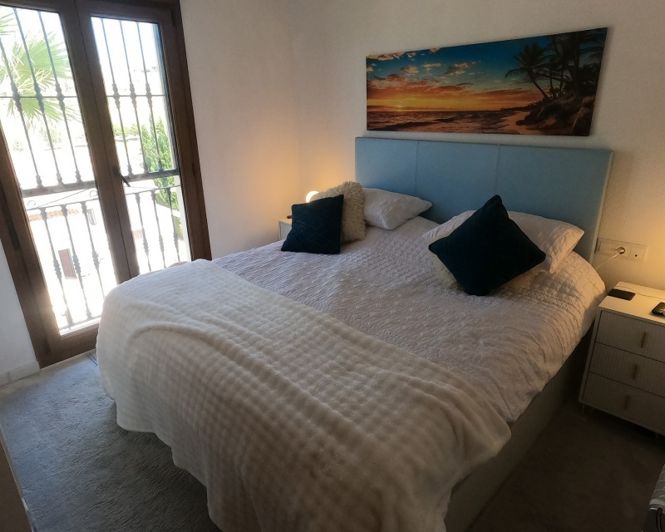 Image No.15-2 Bed Apartment for sale