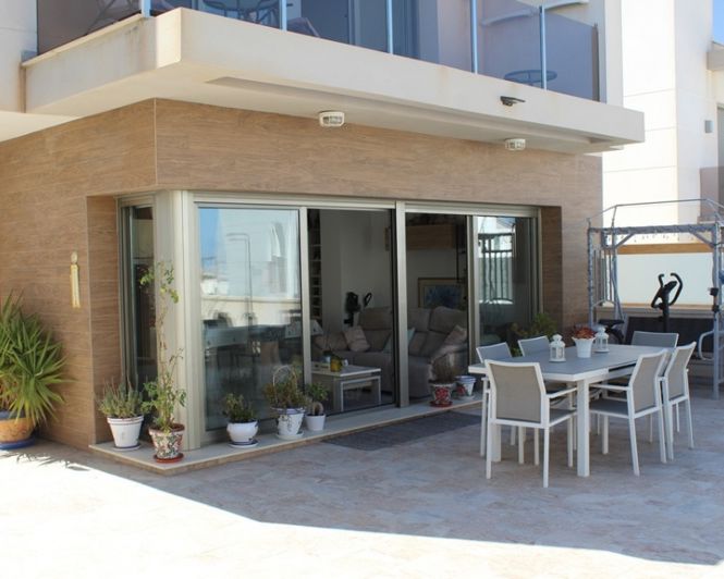 Image No.20-3 Bed Villa for sale