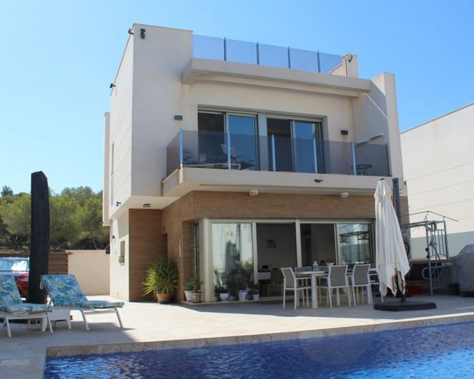 Image No.29-3 Bed Villa for sale