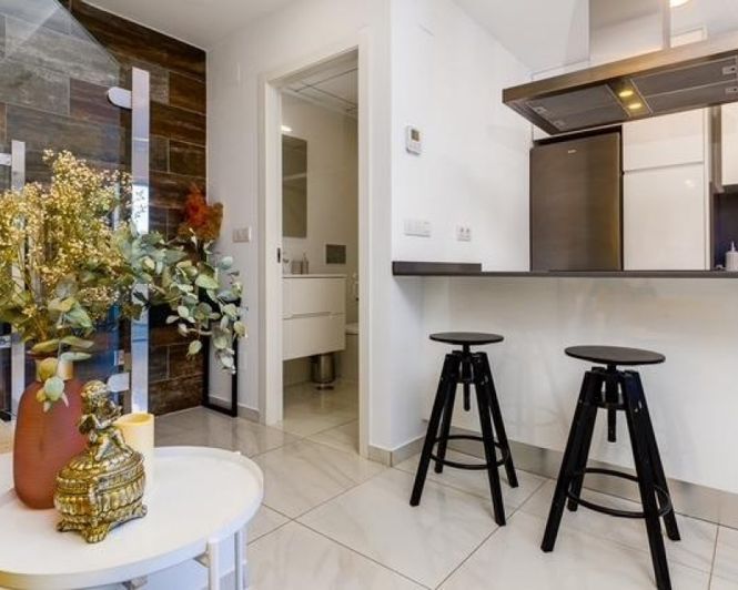 Image No.15-3 Bed Townhouse for sale