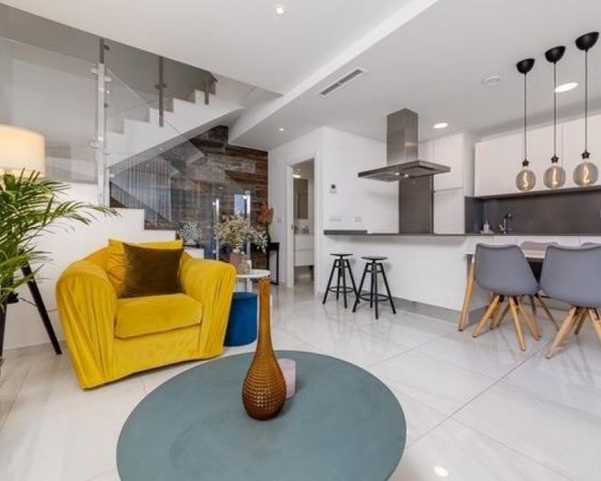 Image No.6-3 Bed Townhouse for sale