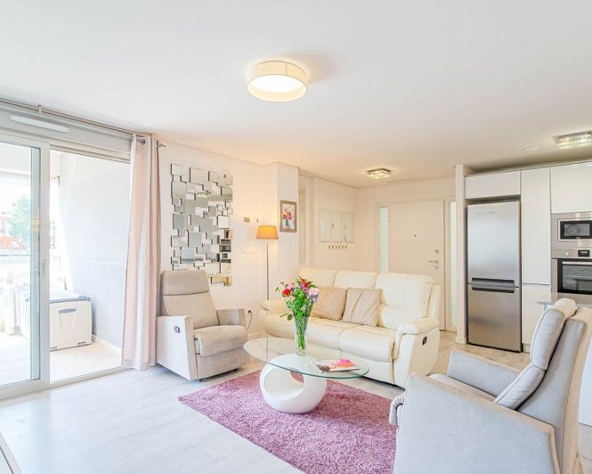 Image No.2-Appartement de 2 chambres à vendre à Villamartin