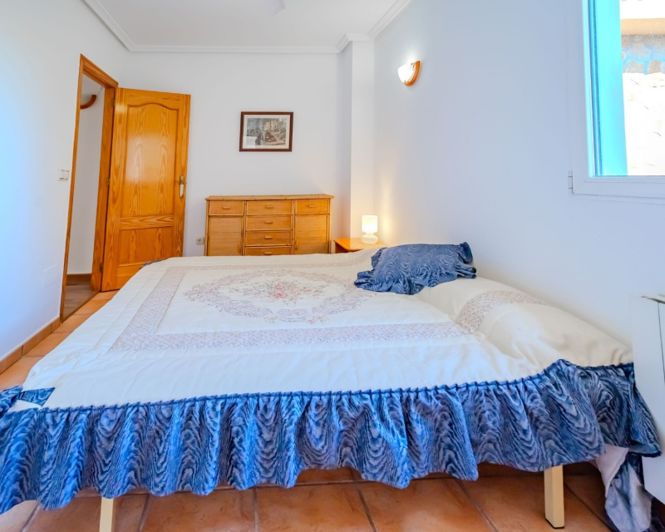 Image No.28-5 Bed Country Property for sale