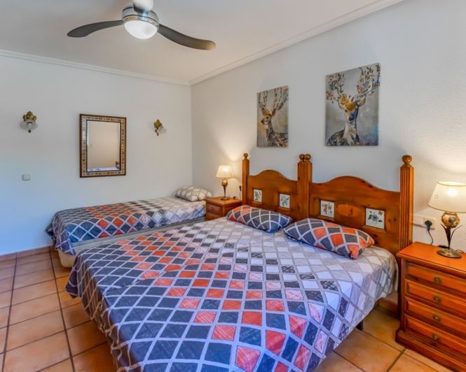 Image No.44-5 Bed Country Property for sale