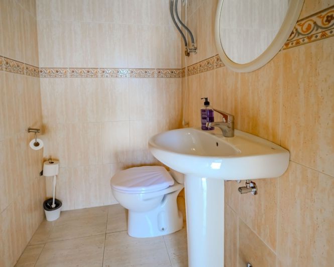 Image No.49-5 Bed Country Property for sale