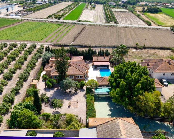 Image No.8-5 Bed Country Property for sale