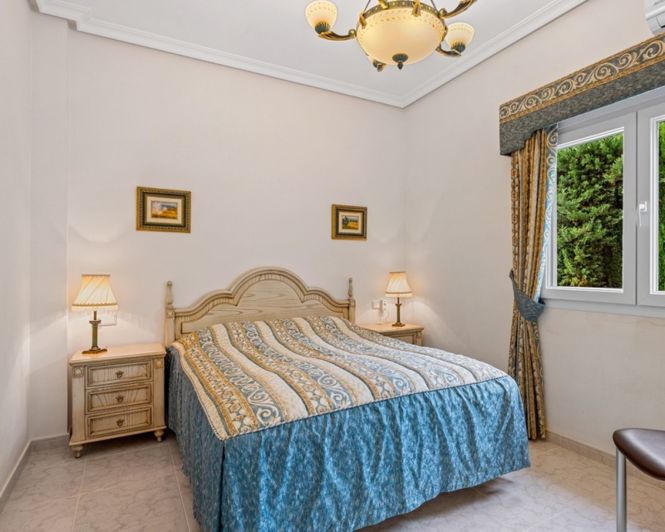 Image No.20-4 Bed Villa for sale