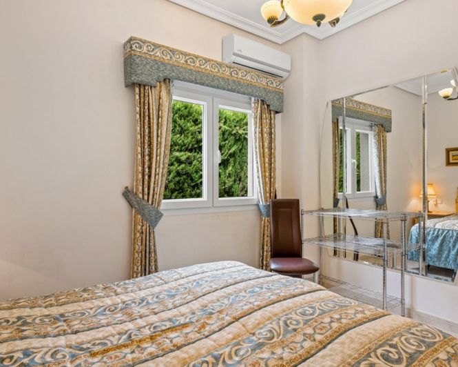 Image No.21-4 Bed Villa for sale