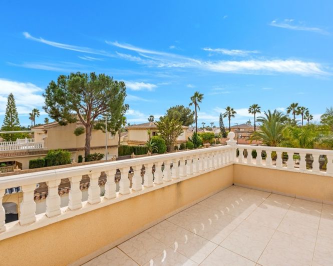 Image No.26-4 Bed Villa for sale