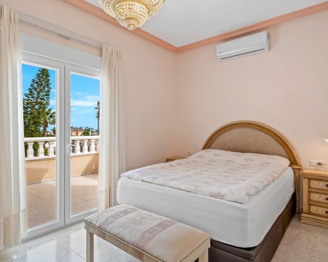 Image No.28-4 Bed Villa for sale