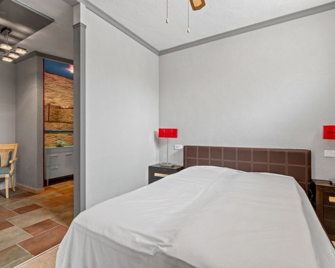 Image No.38-4 Bed Villa for sale