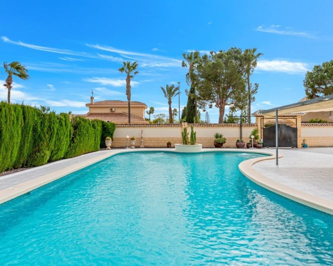 Image No.47-4 Bed Villa for sale