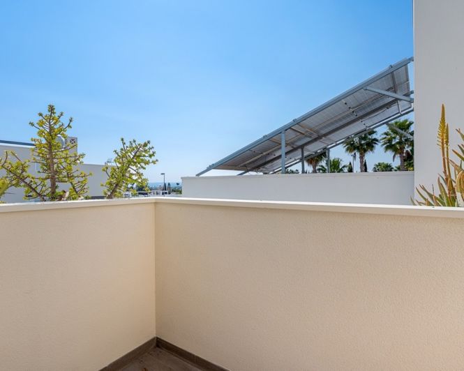 Image No.20-2 Bed Villa for sale