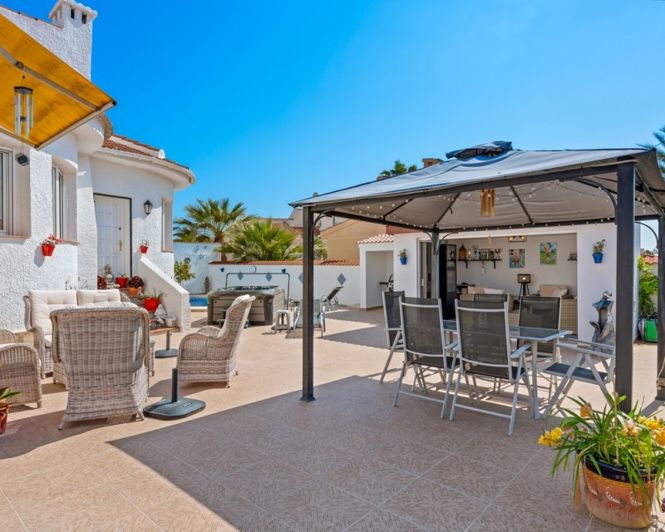 Image No.25-3 Bed Villa for sale