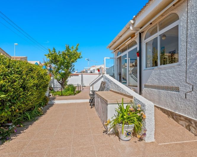 Image No.32-3 Bed Villa for sale