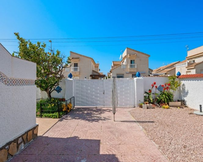 Image No.35-3 Bed Villa for sale