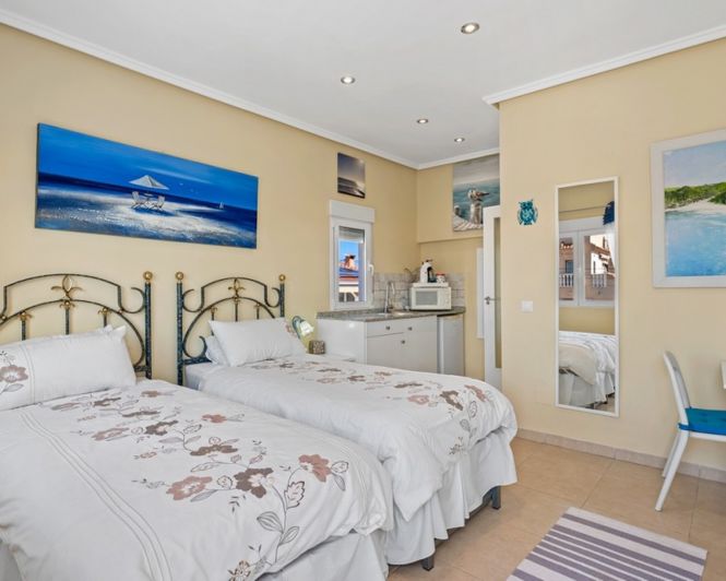 Image No.37-3 Bed Villa for sale