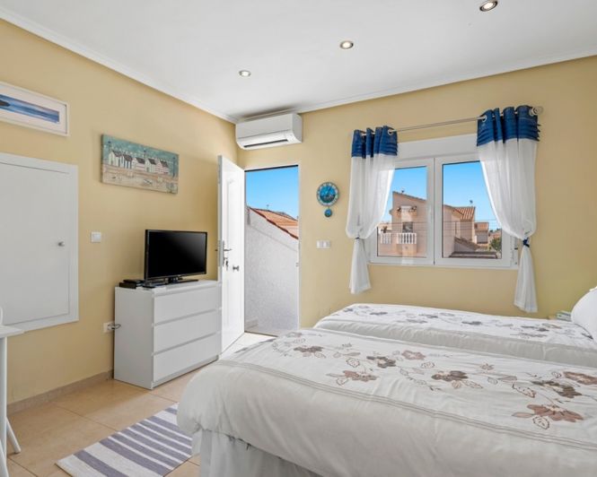 Image No.38-3 Bed Villa for sale