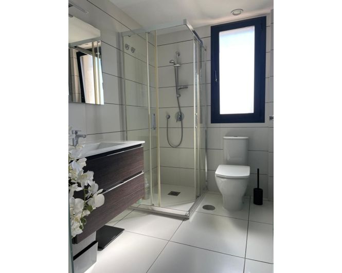 Image No.22-2 Bed Apartment for sale