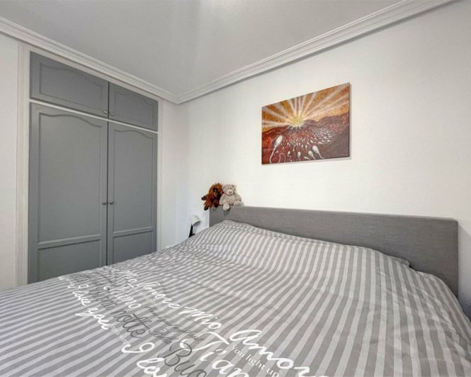 Image No.19-2 Bed Townhouse for sale
