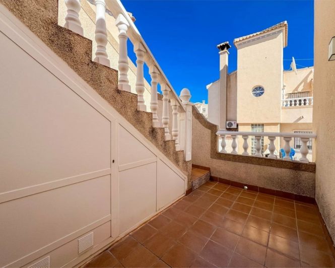 Image No.24-2 Bed Townhouse for sale