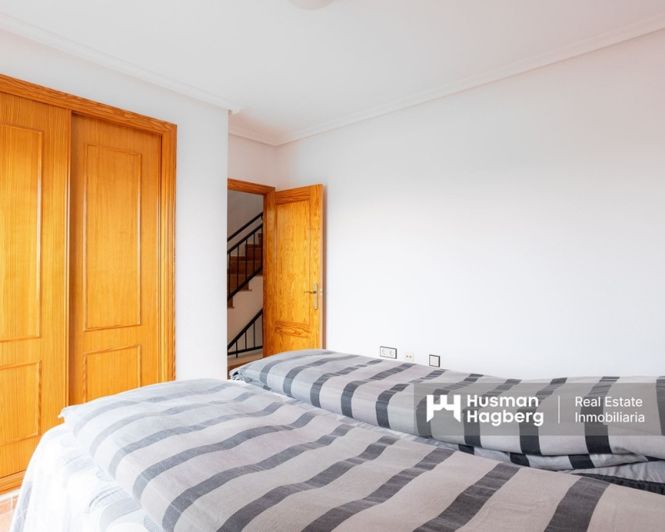 Image No.29-3 Bed Townhouse for sale