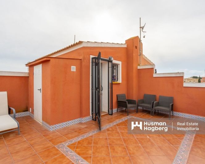 Image No.35-3 Bed Townhouse for sale