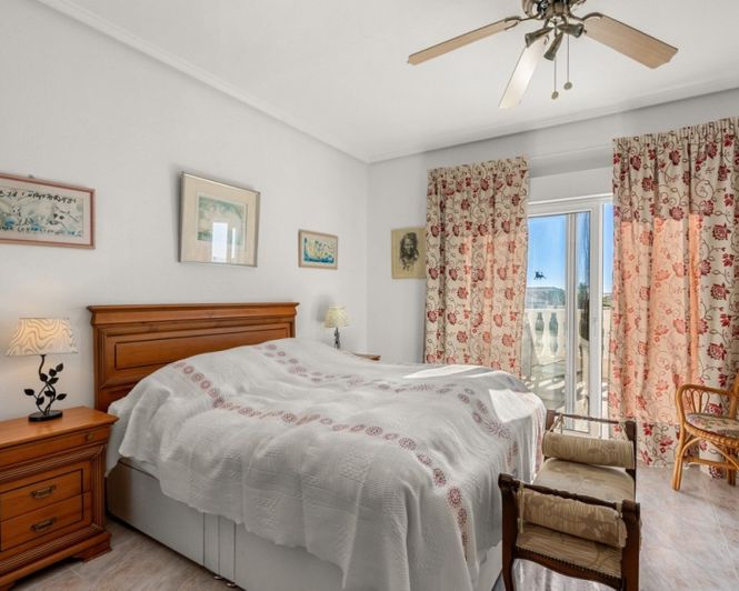 Image No.19-3 Bed Villa for sale