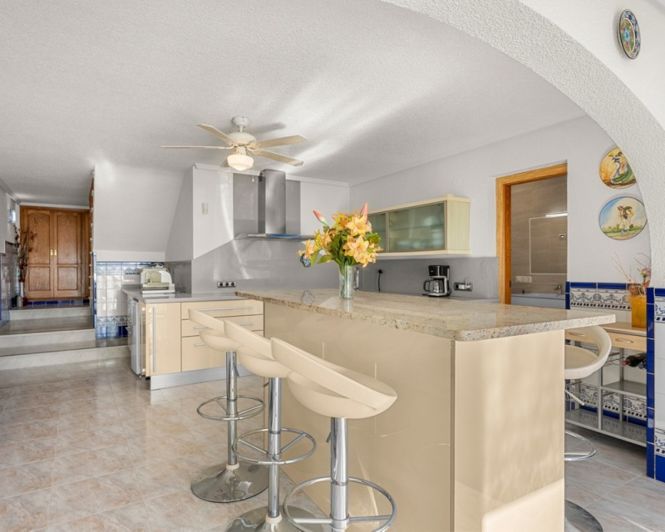 Image No.26-3 Bed Villa for sale