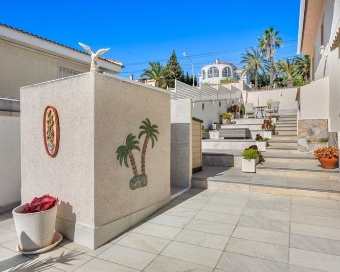 Image No.39-3 Bed Villa for sale