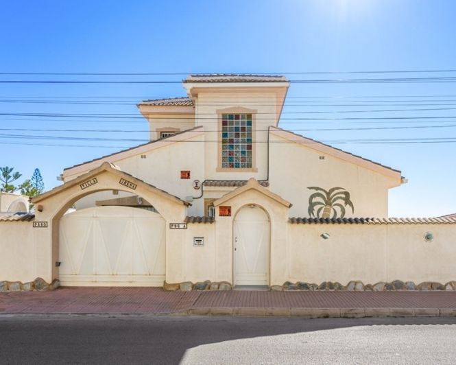 Image No.43-3 Bed Villa for sale